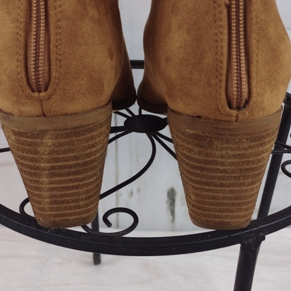 Beast Fashion Pointed-toe Ankle Booties, Size 11 - Picture 6 of 8